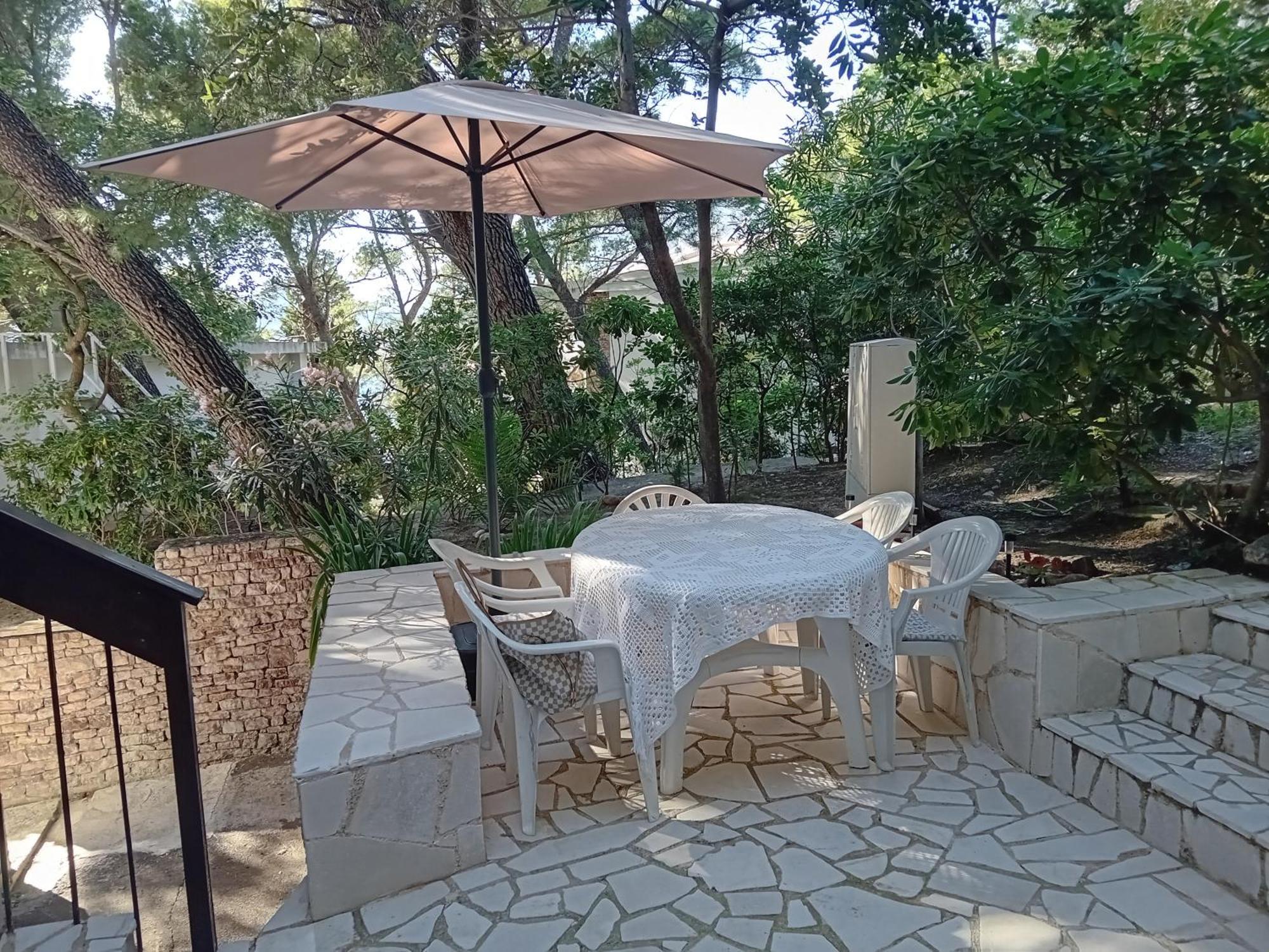 Apartment Botanicheskiy Sad Сутоморе Екстериор снимка
